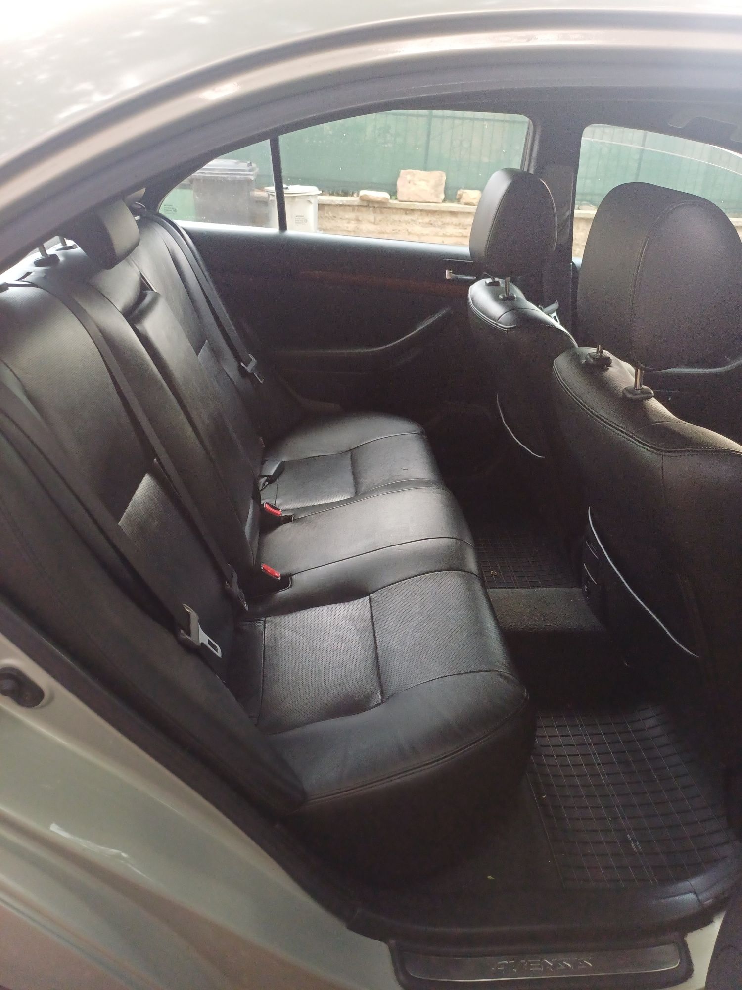 Toyota avensis t25