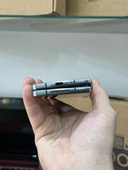 Samsung galaxy fold4