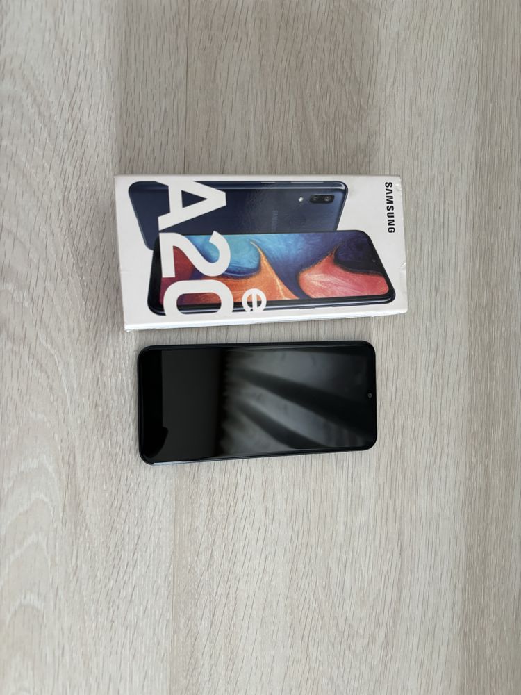 Samsung A20e  32 GB