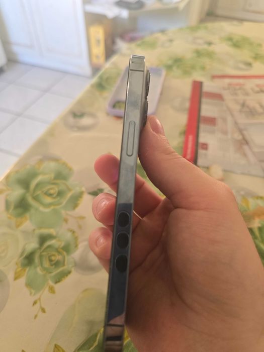 Iphne 13 Sierra Blue неразличим от нов