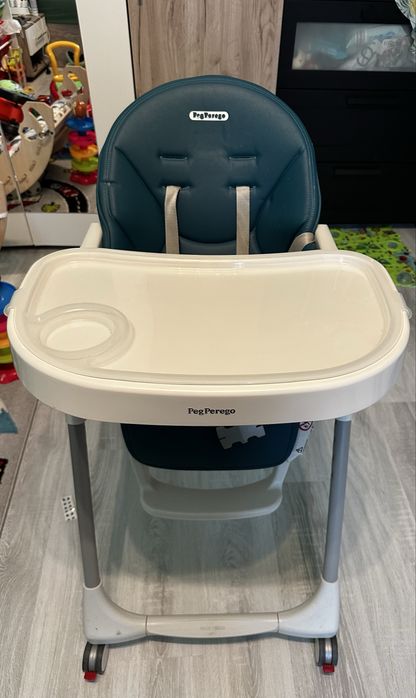 Peg Perego Follow Me стол за хранене