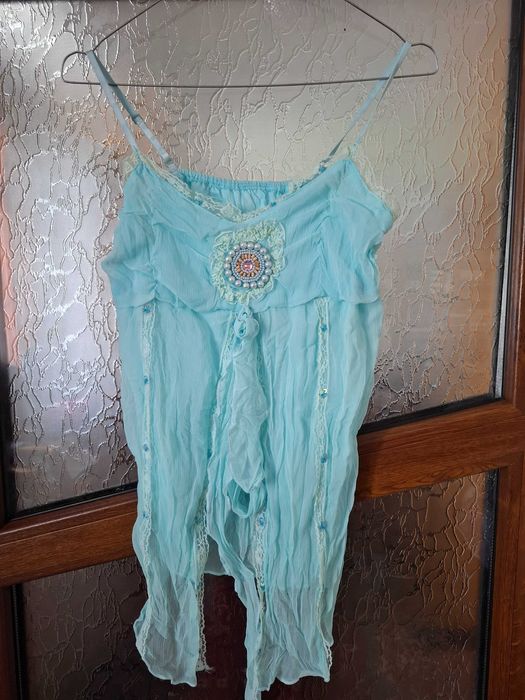 Top albastru (bleu) elegant, cu detalii florale și mărgele, mărime S-M