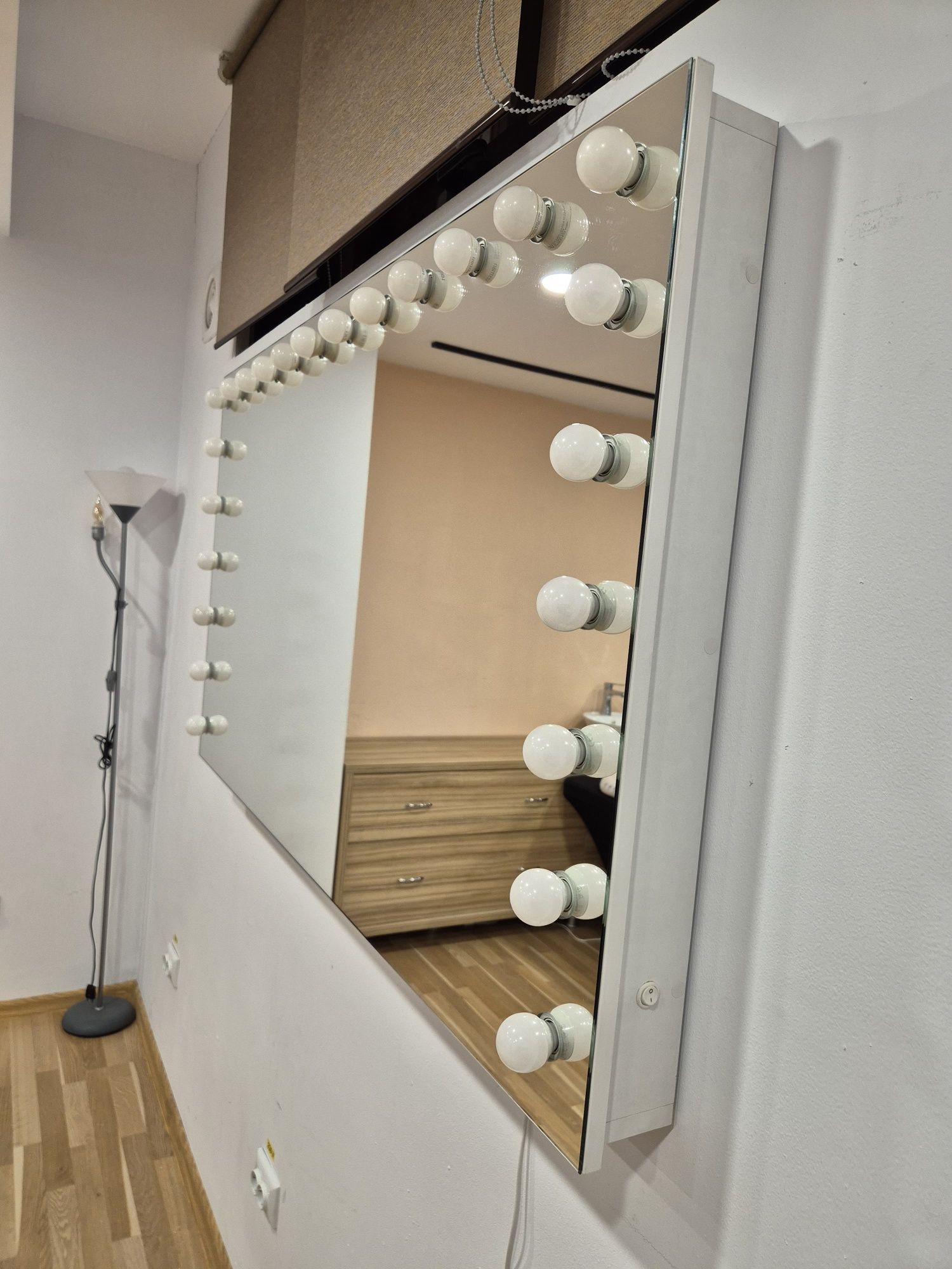 Oglinda Makeup Hollywood, machiaj , de perete , nu masa