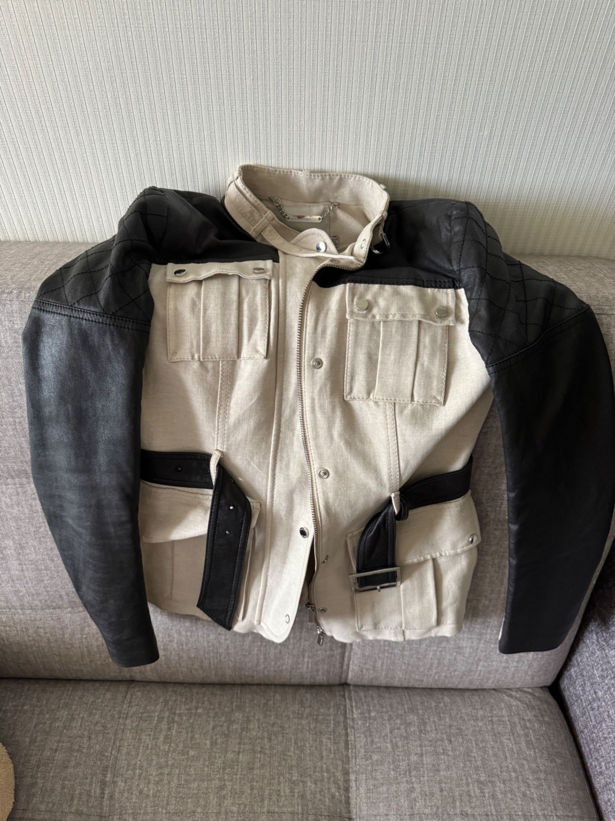 Легкая куртка Karen Millen размер S