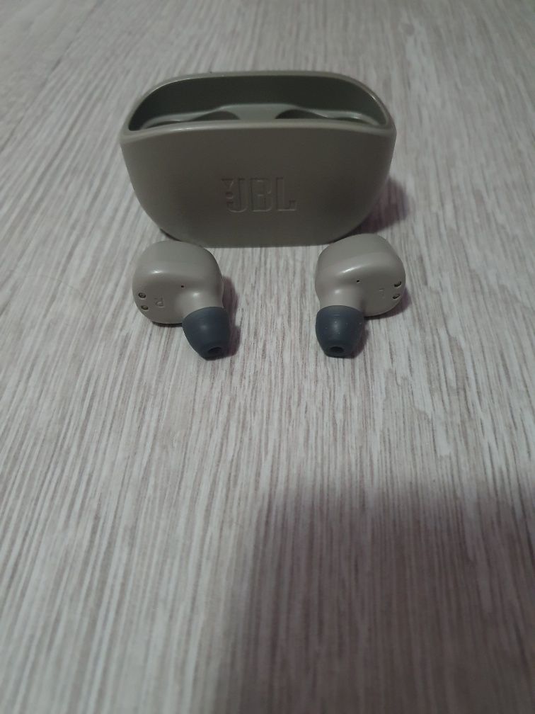De vânzare casti JBL WAVE 100 TWS