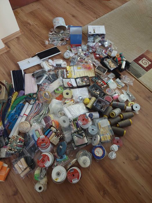 Продавам множество шивашки материали