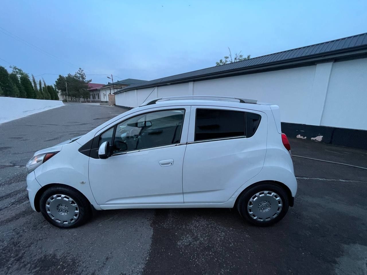 Sotiladi Chevrolat Spark