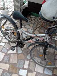 Vând bicicleta sau schimb