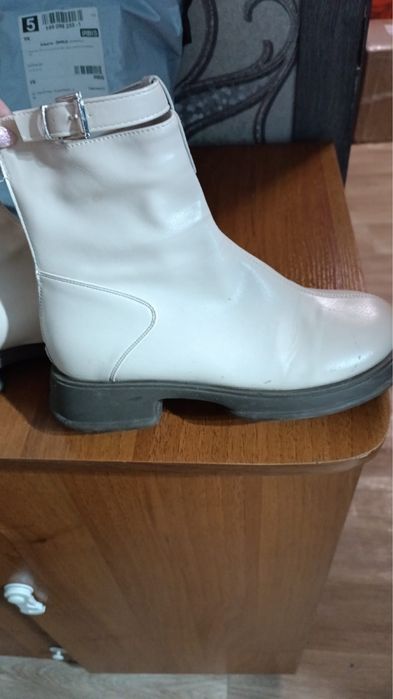 Продам женские,зимние сапоги