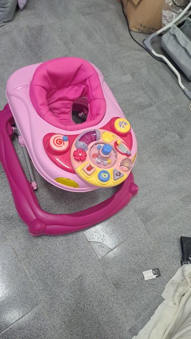 Детски паяк за прохождане