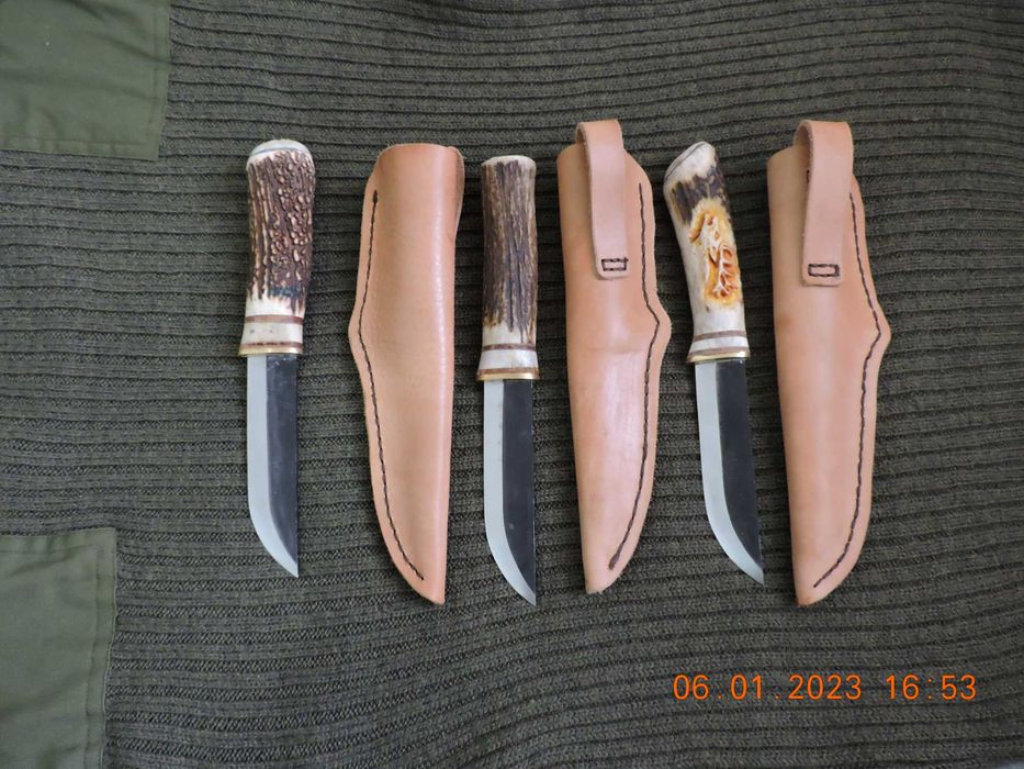 Cutite si Opinel corn de cerb