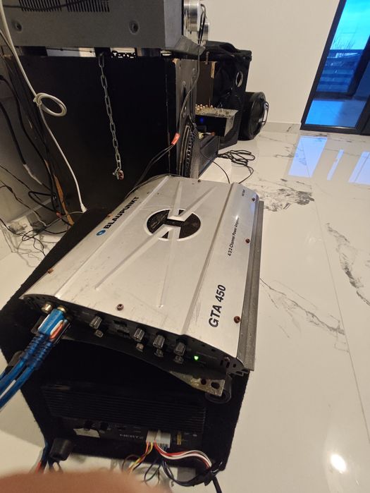 Subwoofer auto si amplificator