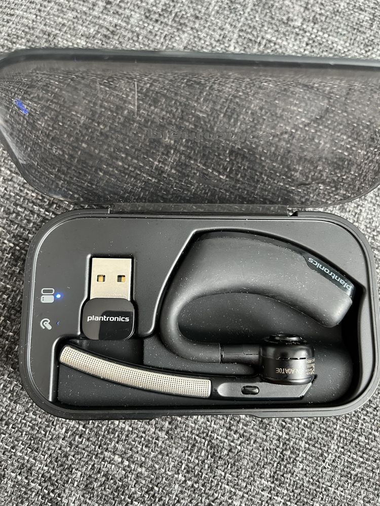 Bluetooth слушалка Plantronics, Voyager Legend, С преносимо зарядно