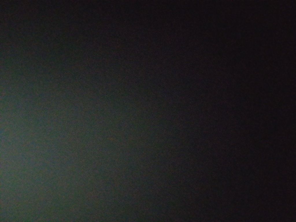 Yer sotiladi sentr kamazda 4 sotx 1 xona qurlgan damument kadastr bor