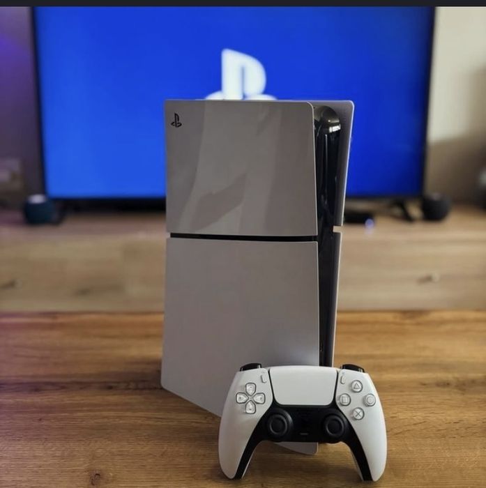 Vand ps slim 1tb merge foarte bine nu are nici un defect
