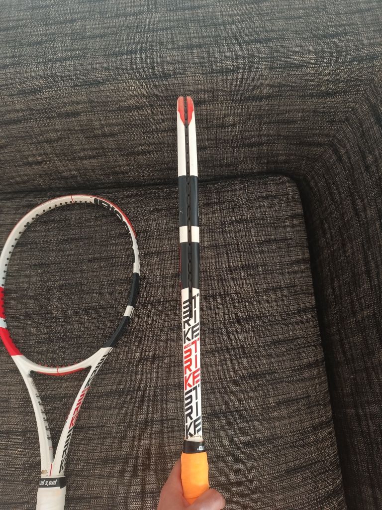 Vând Doua Rachete Babolat Pure Strike