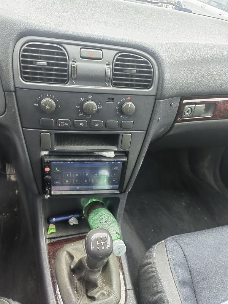 VOLVO V40 1.9 102