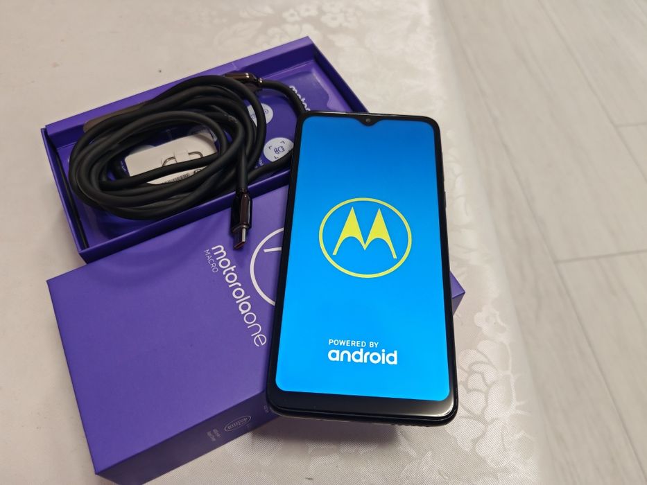 Motorola One Macro  4/64 GB - отличен!