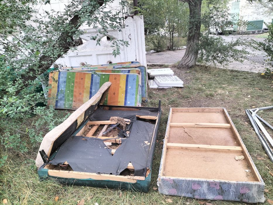 дарю мягкую мебель...