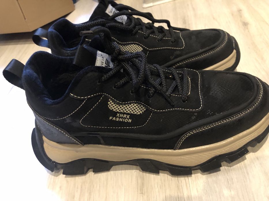 Обувь кросовки зимние