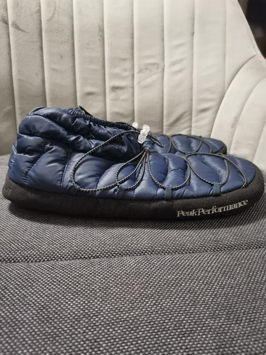 Vand papuci casa PEAK PERFORMANCE marimea 39