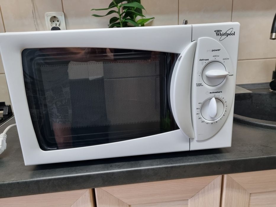 Cuptor microunde WHIRLPOOL