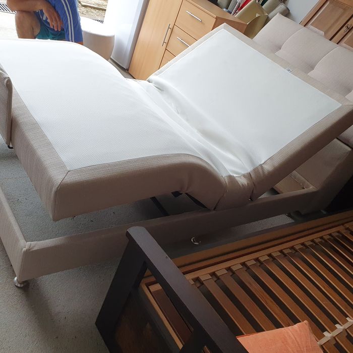 Pat dormitor tapițat 1,20m cu reglaj electric la telecomanda