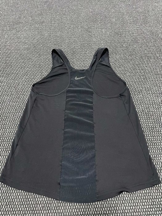 Nike потник дамски M размер