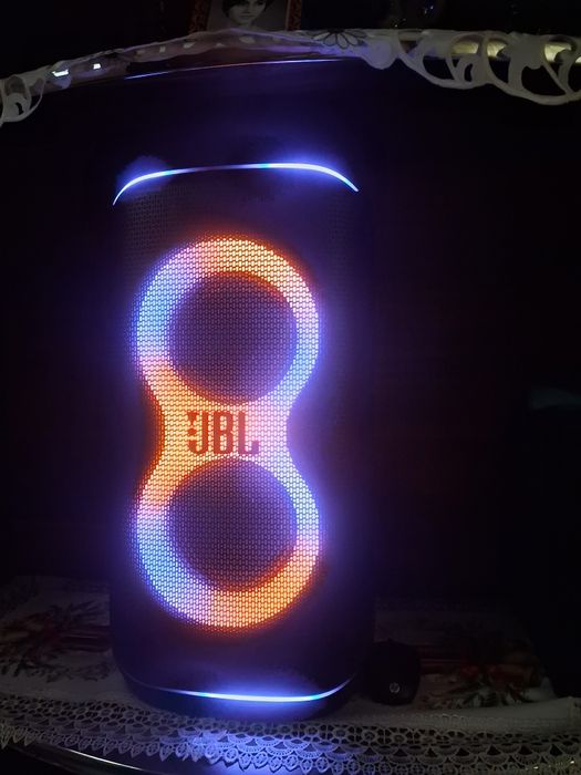 Se vinde boxă portabilă jbl 120