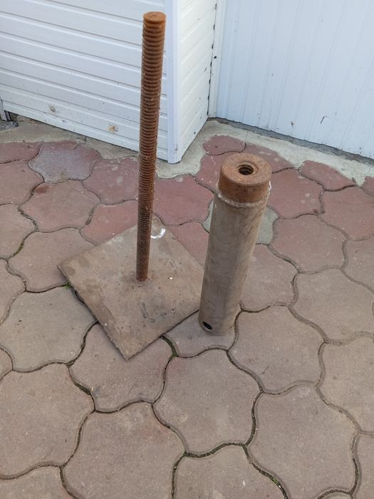 Șurub pentru teasc