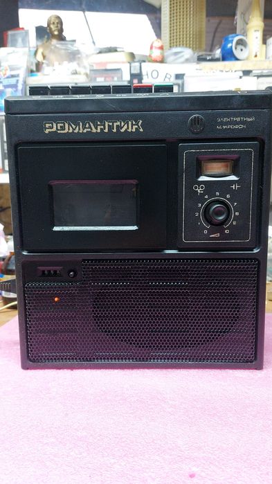 Продаётся магнитофон Романтик 306-1