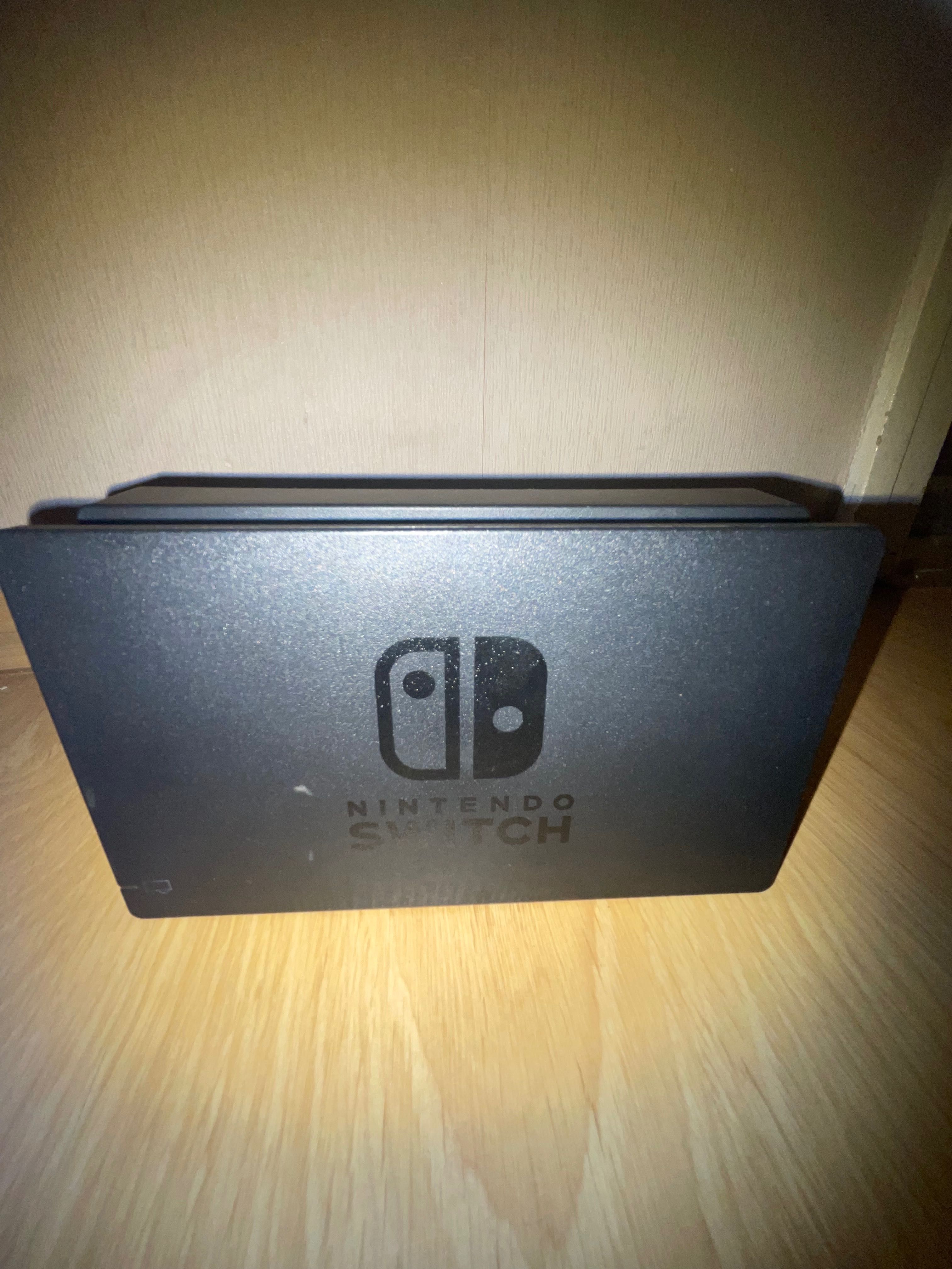 Nintendo switch червен и син джойстик