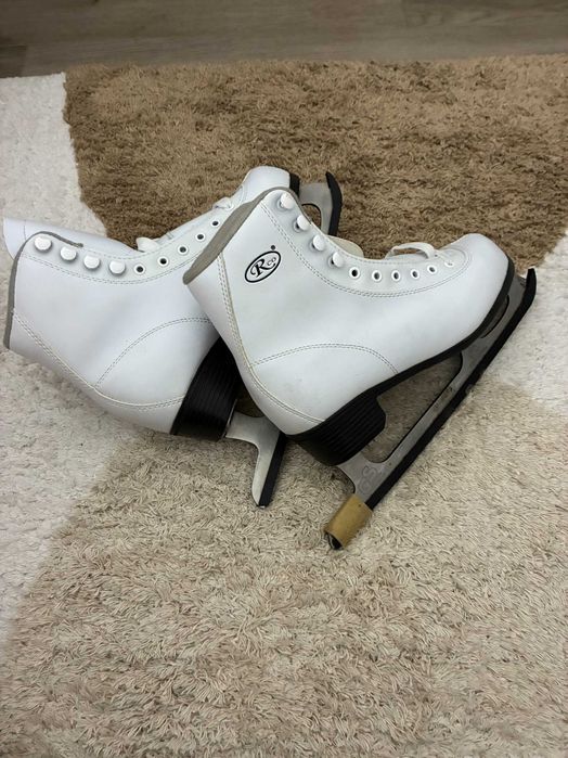 Patine RCo Sport White NOI Marimea 37 - 23cm -