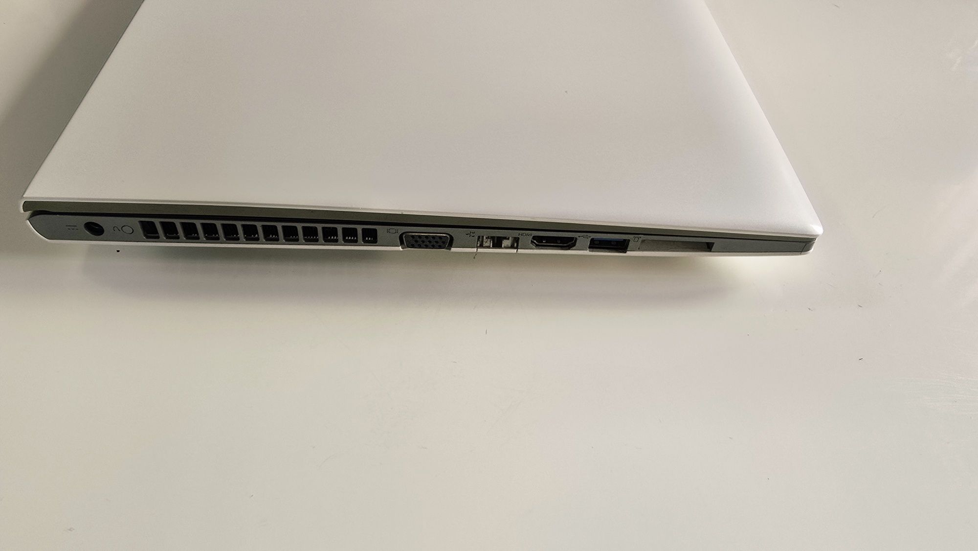 Lenovo Z500 16GB RAM, Intel i5 2.6, HDD 1TB