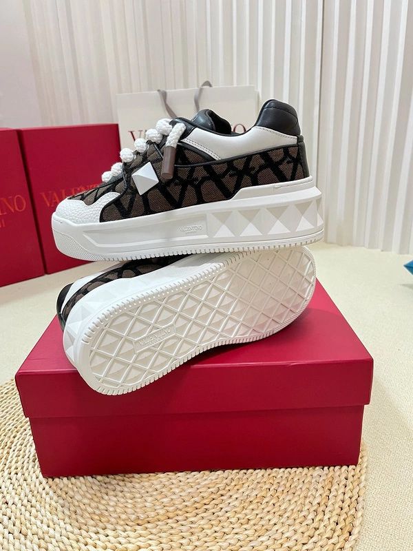 Adidasi Valentino One Stud XL Premium