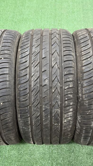 Летни гуми 255/40/18 Като нови