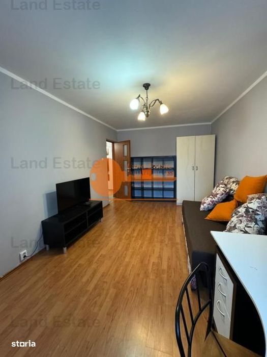 Apartament 3 camere Crangasi-Ceahlaul ( 600 m metrou )