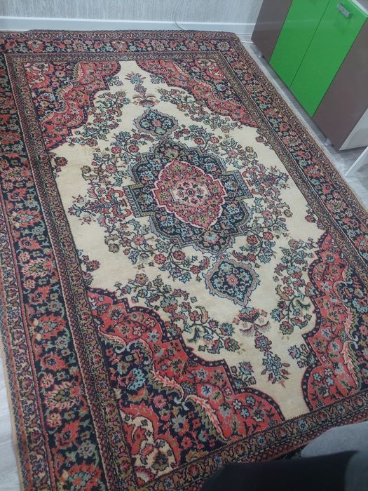 Продам ковры шерстяные советские.