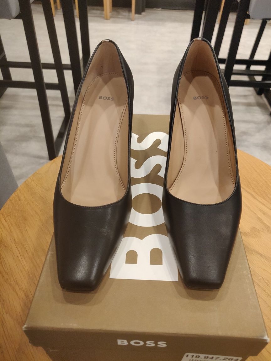Обувки на ток Boss 38 номер
