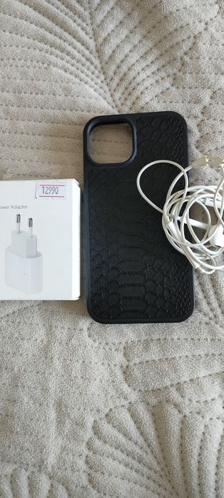 Продам наушник чехол зарядник