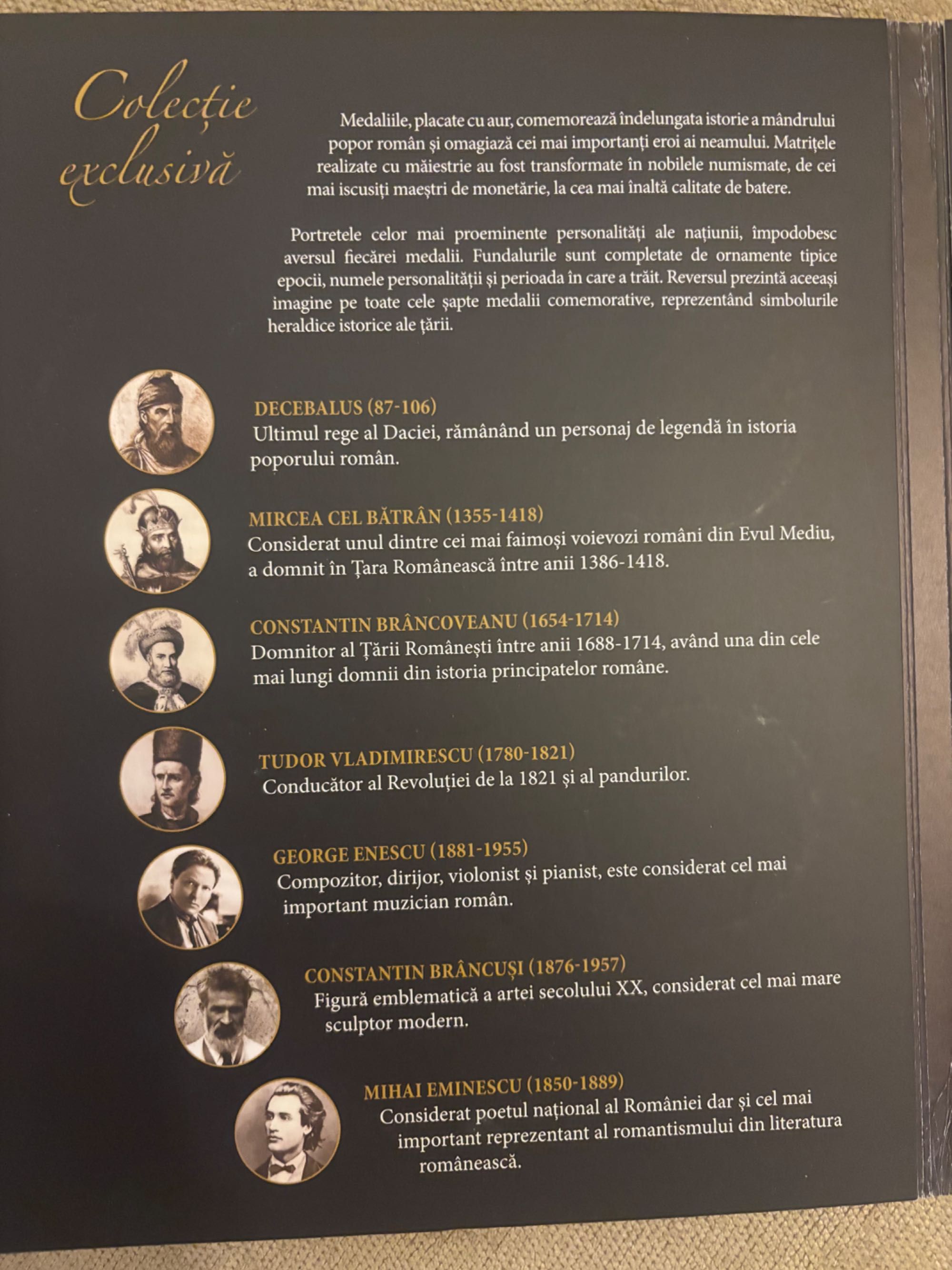 Colecție de medalii placate cu aur