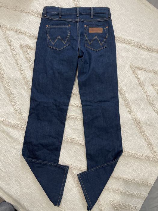 Blugi dama evazati, Wrangler