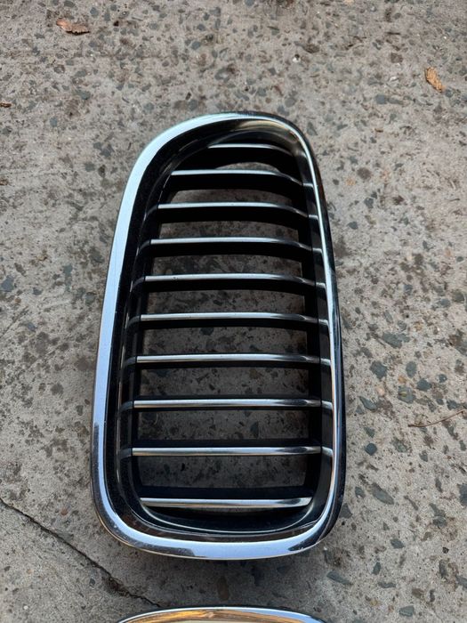 Grile nari BMW F10 F11 facelift LCI  520d 525d 530d 535d