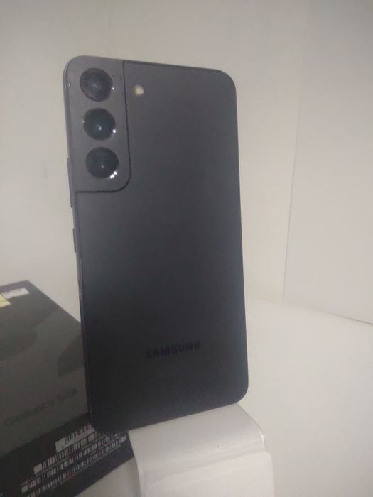 Samsung S22 128Gb(efn)