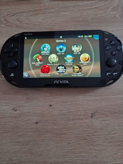 PS Vita Slim modat cu Sandisk ultra 128gb+adaptor SD2VITA impecabil
