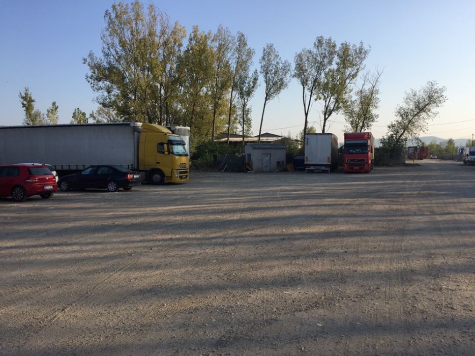 Parcare camioane strada Depozitelor