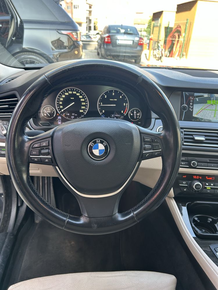 BMW 525 xDrive Full option trapa panoramica distronic head up display