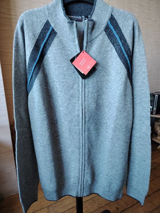 Мъжка нова жилетка 80% австралийско мерино