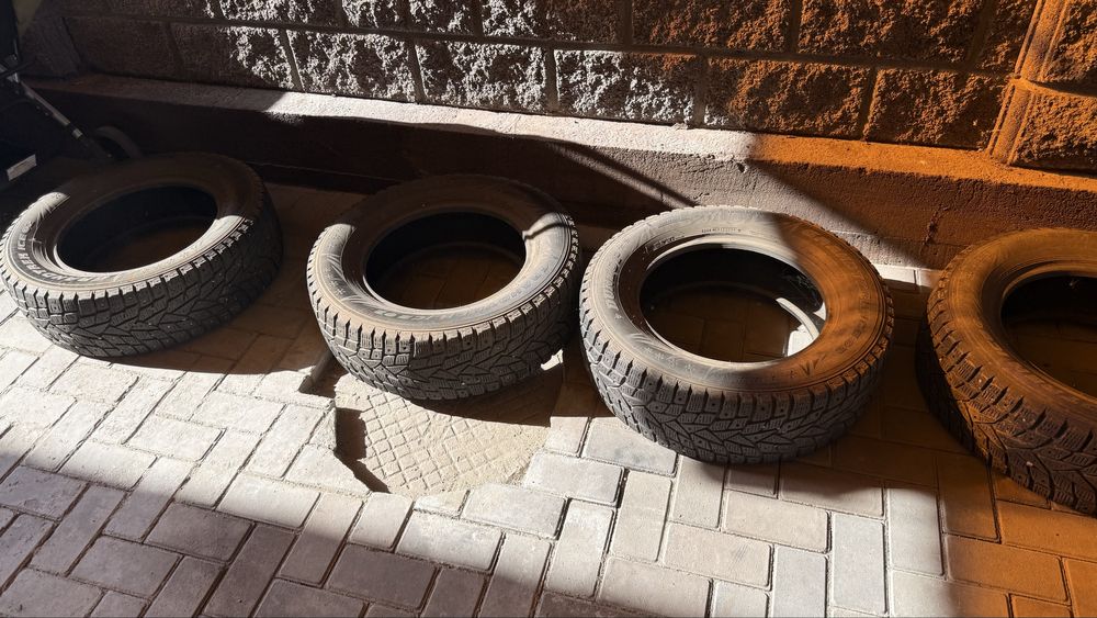 Шины 215/65/16 срочно