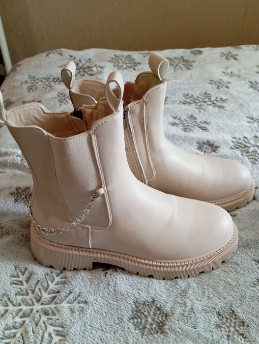 Продам осенние/весенние сапоги